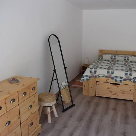 Appartement Neuf Et Independant Dans Rez-De-Villa Vallauris Dış mekan fotoğraf